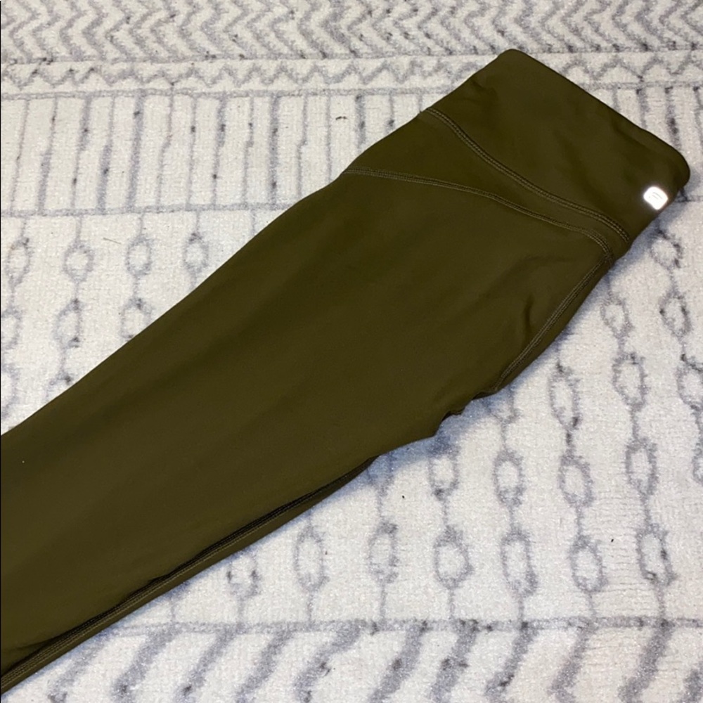 Army Green Flabletic Leggings mid calf length